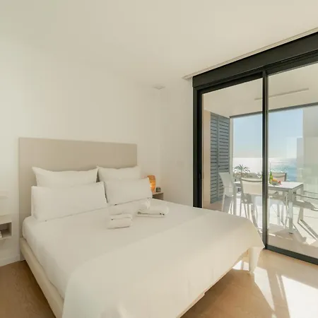 Hotel Horizonte Line